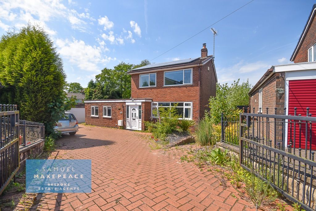 Property photo 1 of 32 Extended Three Bedroom Detached Property With Large Extension