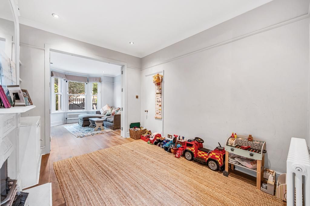 Property photo 3 of 19 Photo 3