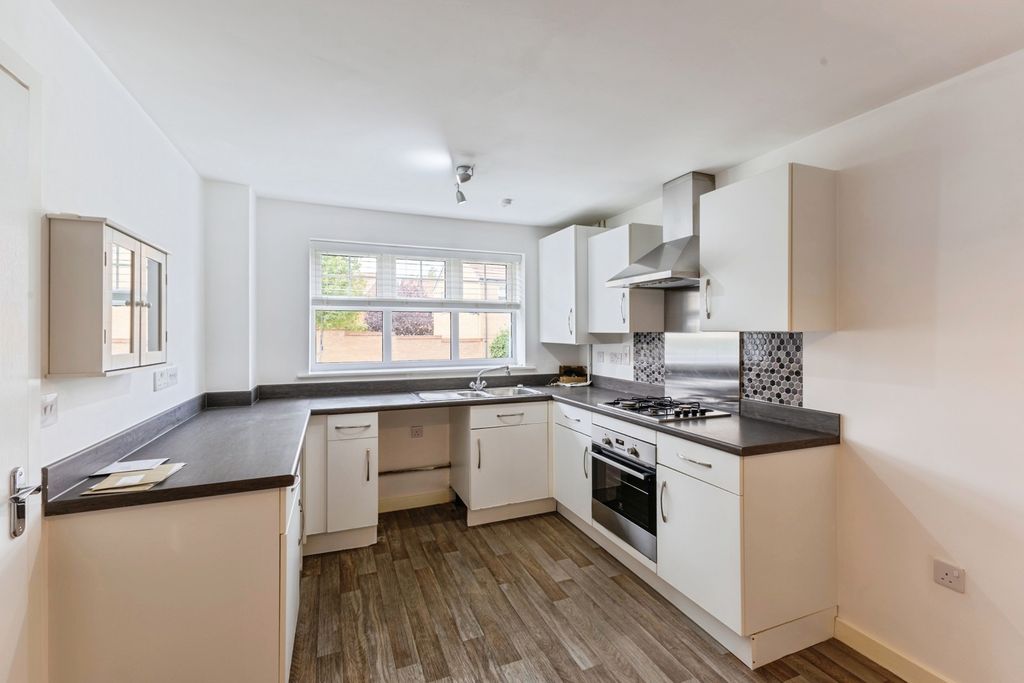 Property photo 2 of 17 2