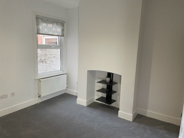 Property photo 3 of 18 5265972
