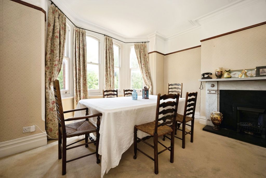 Property photo 3 of 20 Pbox-Img.Jpg