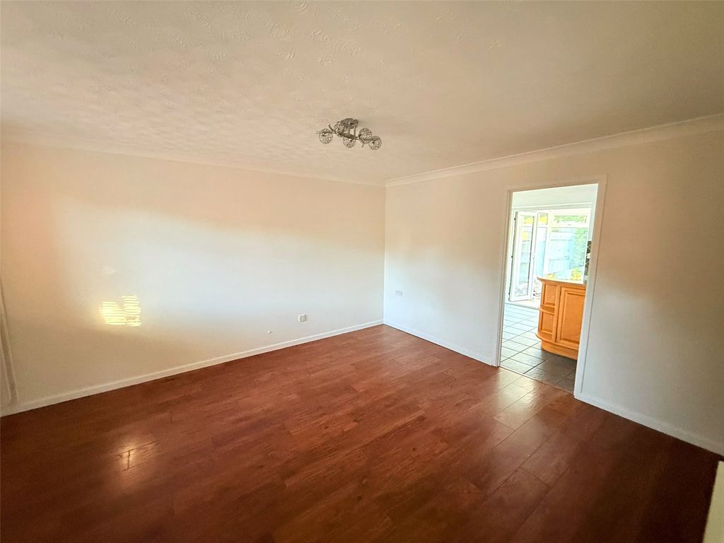 Property photo 3 of 17 Picture No. 44