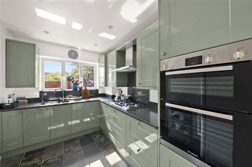 Property photo 2 of 13 Picture No. 02