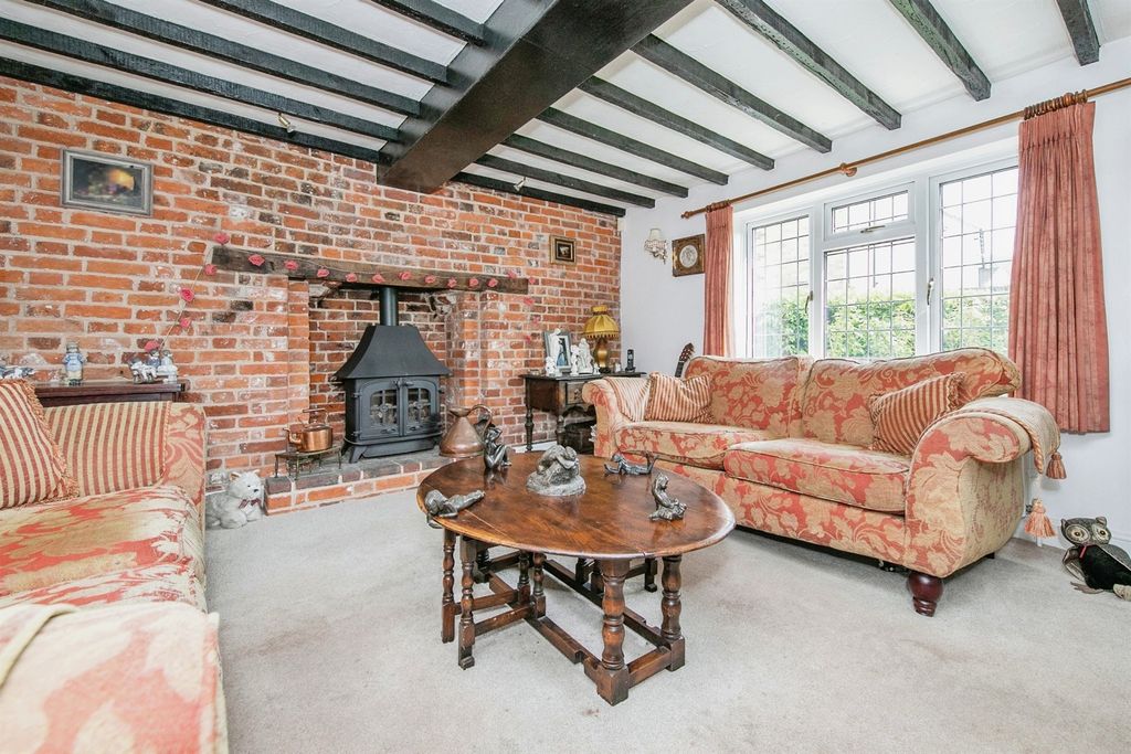 Property photo 3 of 18