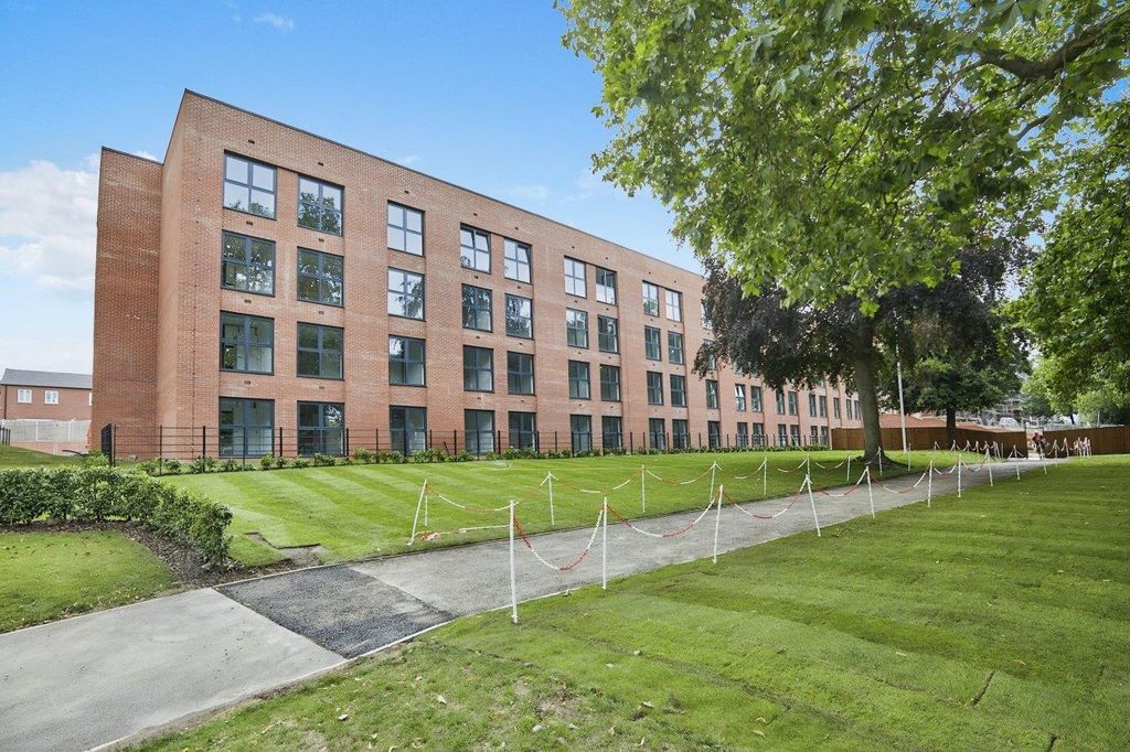 Property photo 1 of 9 Image