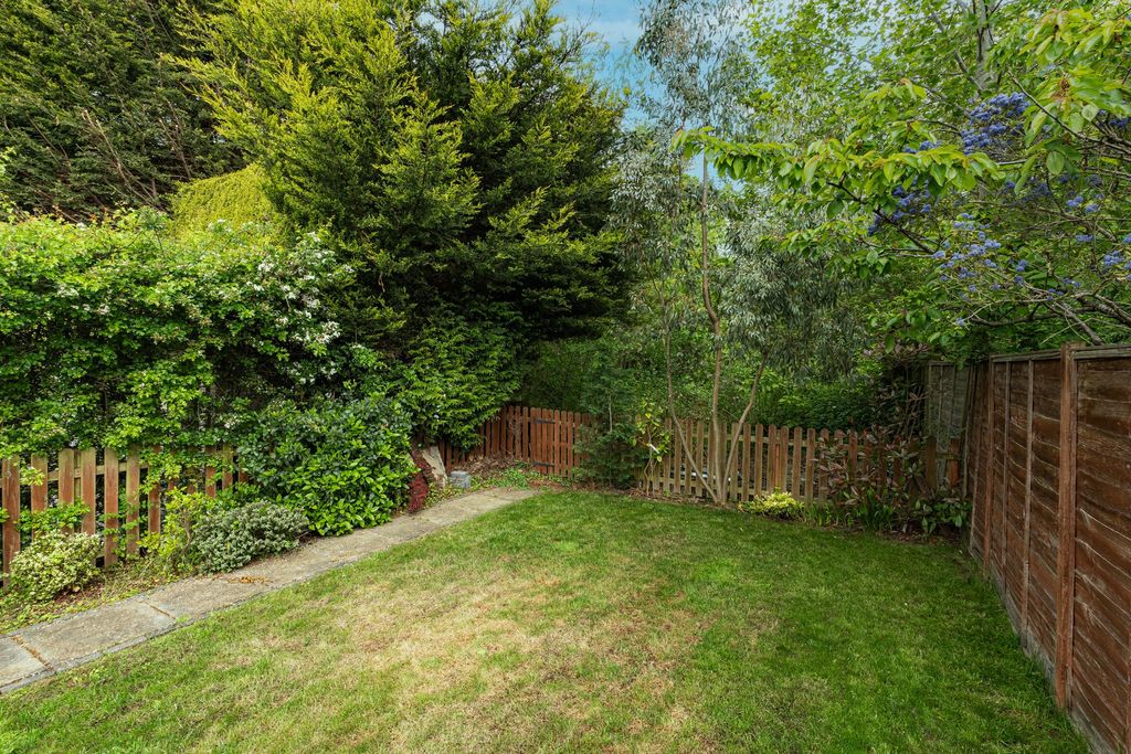 Property photo 3 of 20