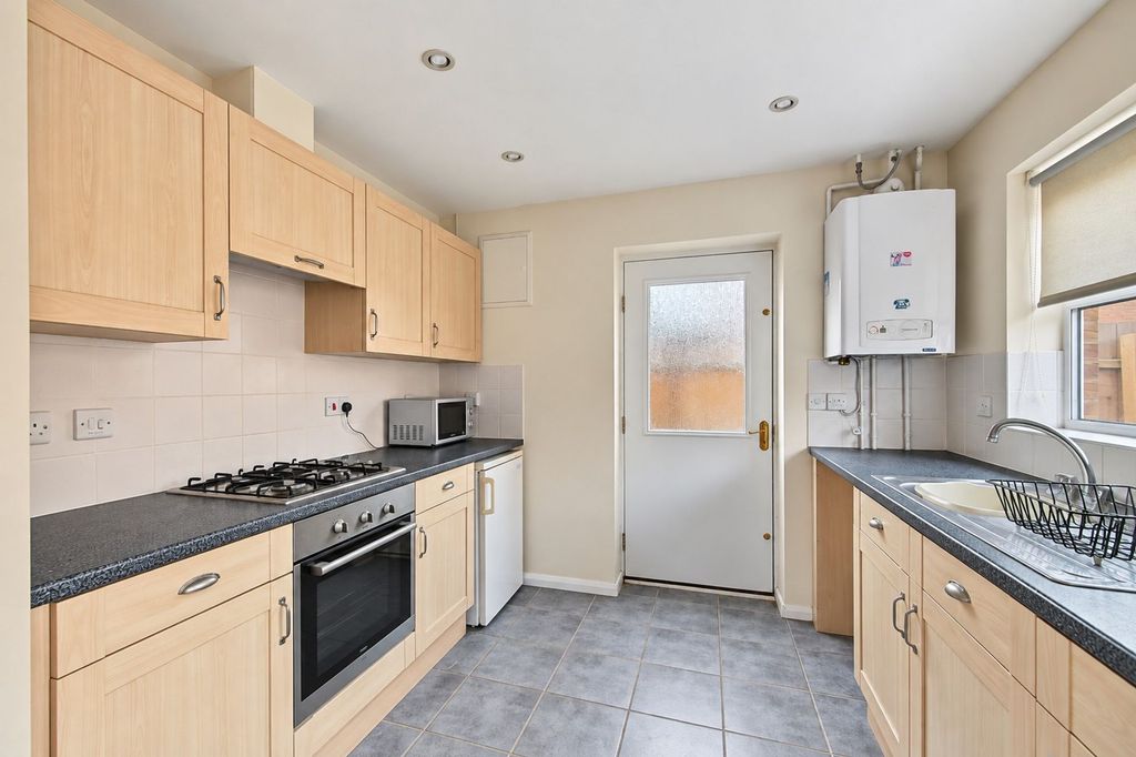 Property photo 3 of 19