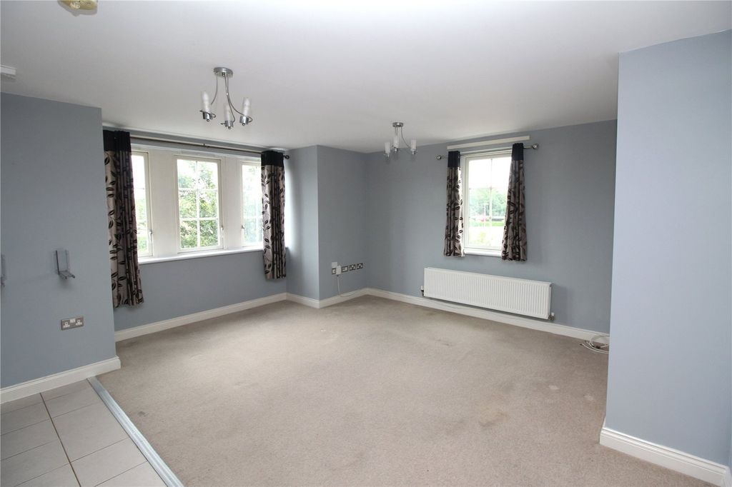 Property photo 1 of 8 Lounge View 1