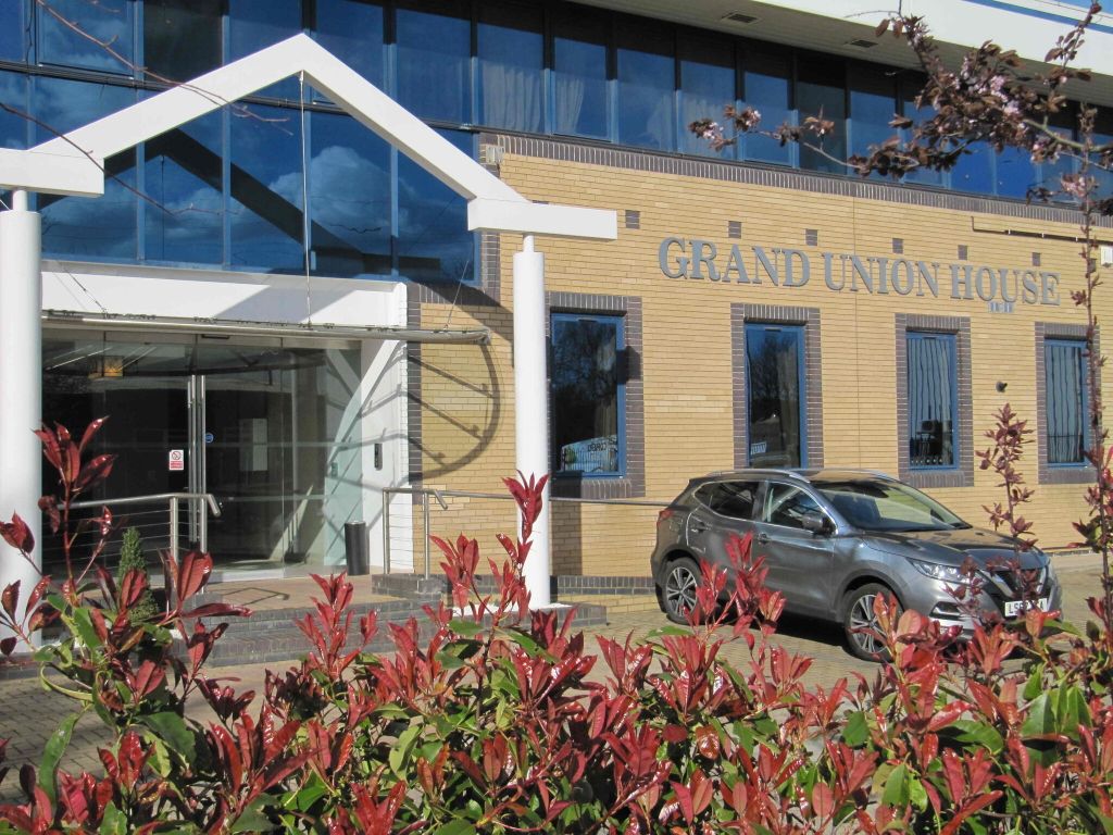 Property photo 1 of 4 Front Aspect