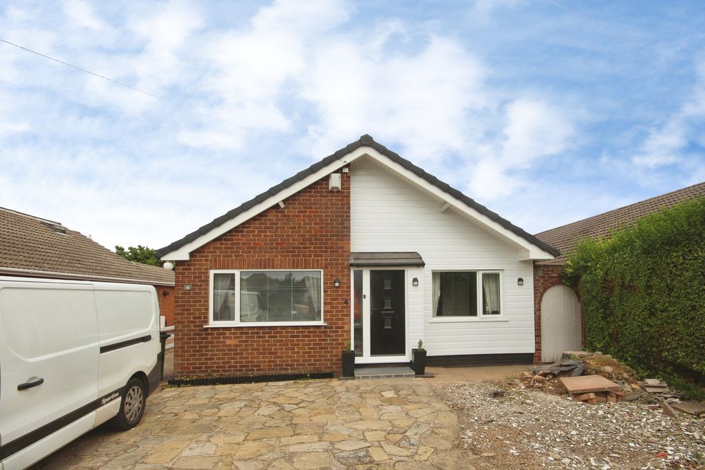 Property photo 1 of 6 Front