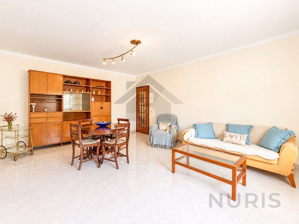 Property photo 1 of 21 T3 Apartment For Sale In Portimão