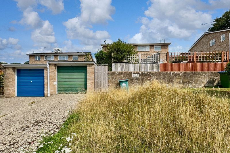 Property photo 2 of 16