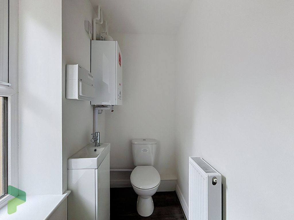 Property photo 3 of 17 Downstairs WC