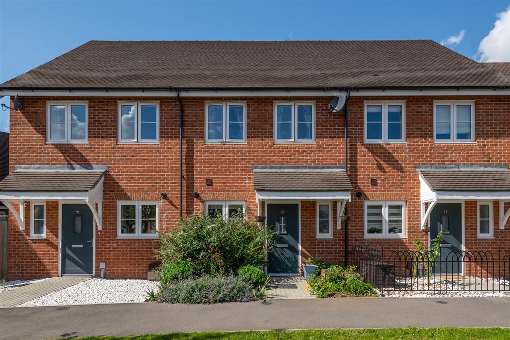 Property photo 1 of 20 69 Webber Street Externals-10.Jpg