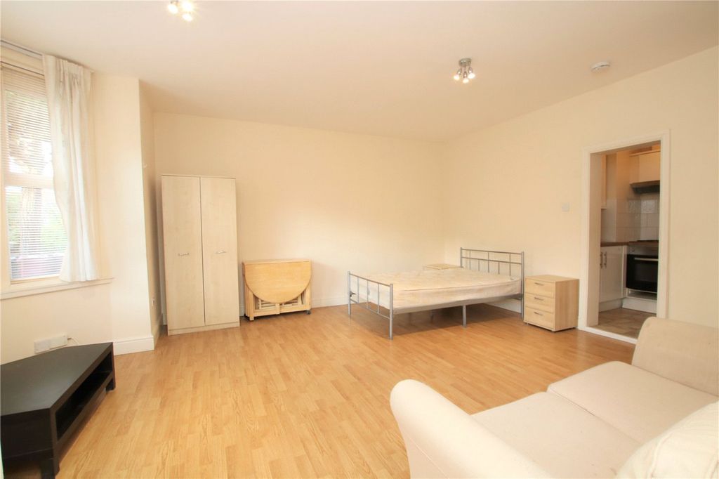 Property photo 2 of 4 Picture No. 01