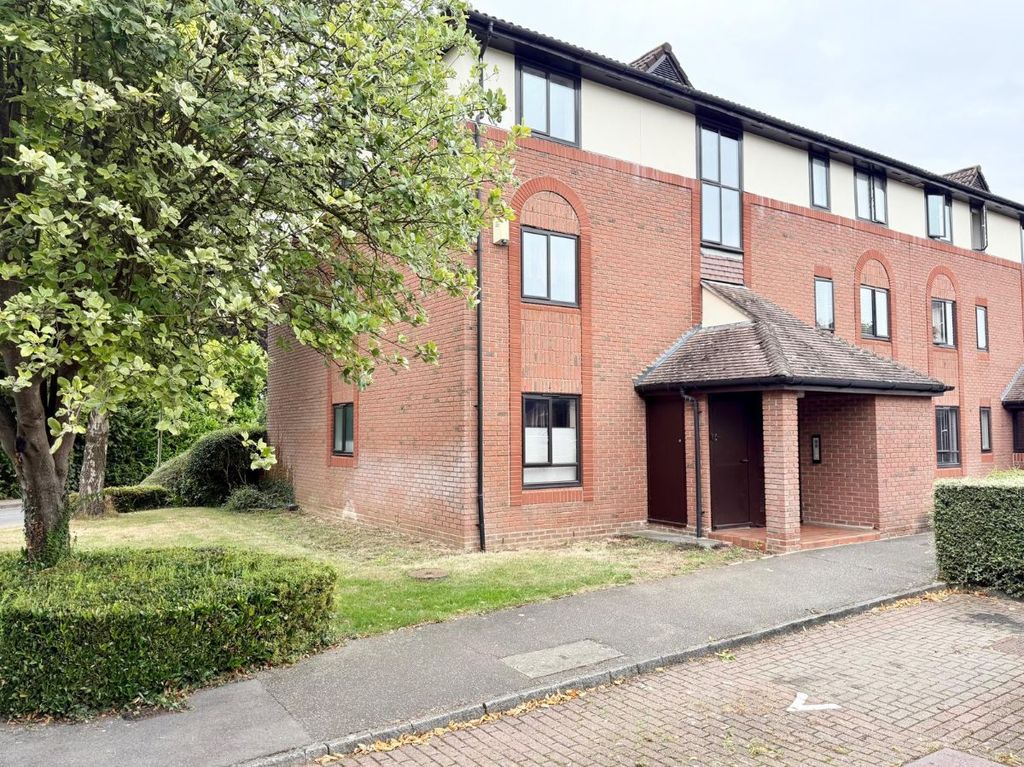 Property photo 1 of 8