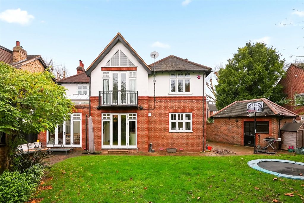 Property photo 2 of 17 Picture No. 20