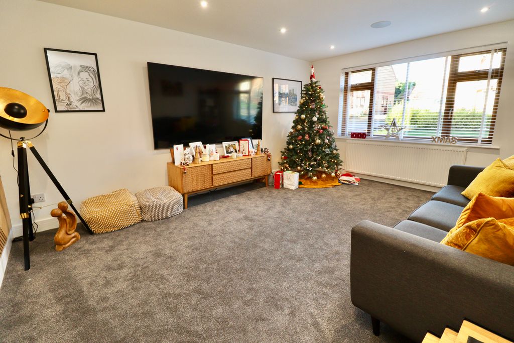 Property photo 2 of 24 Img_5573