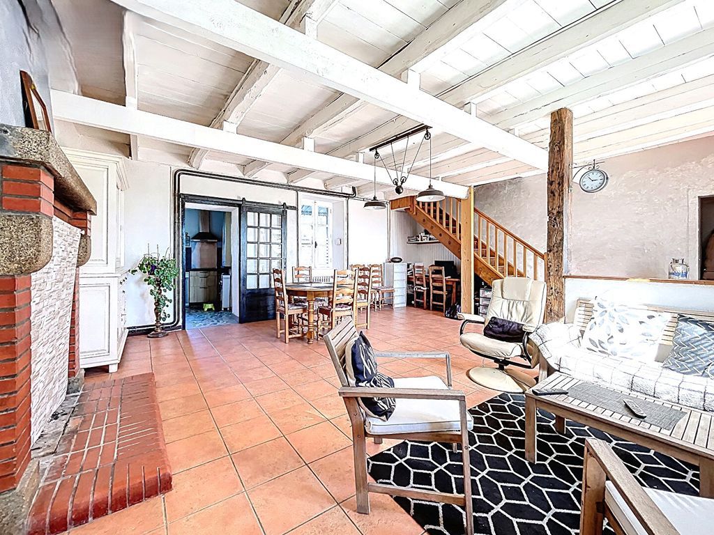 Property photo 2 of 15 Photo 4