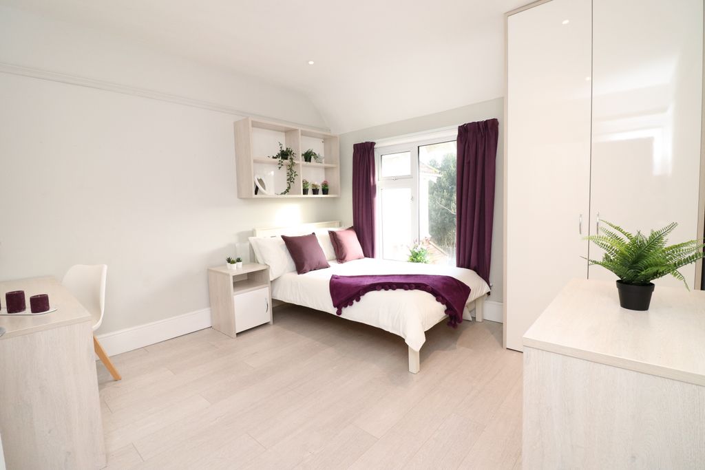 Property photo 1 of 8 Bedroom 3