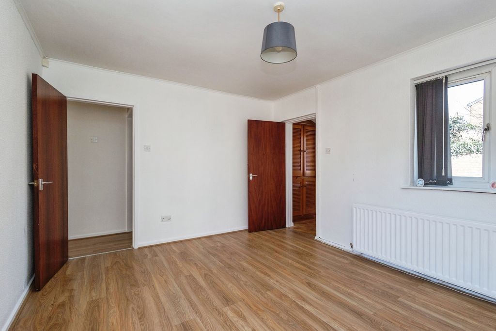 Property photo 3 of 18 Pbox-Img.Jpg