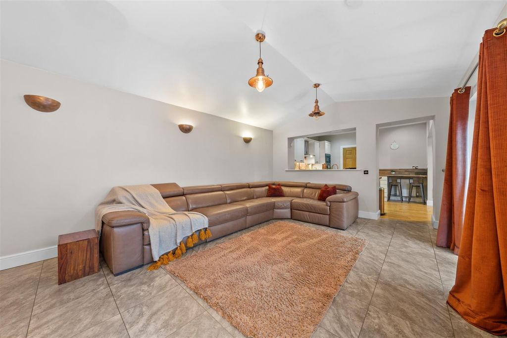 Property photo 3 of 36 Dsc04228.Jpg