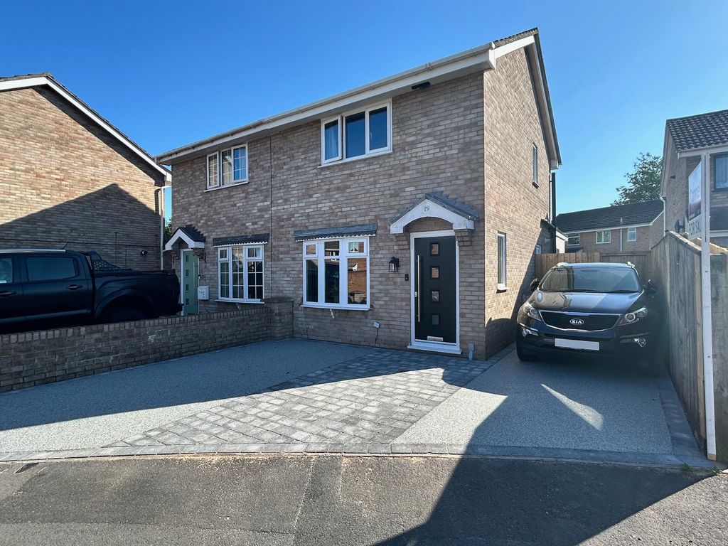 Property photo 2 of 16