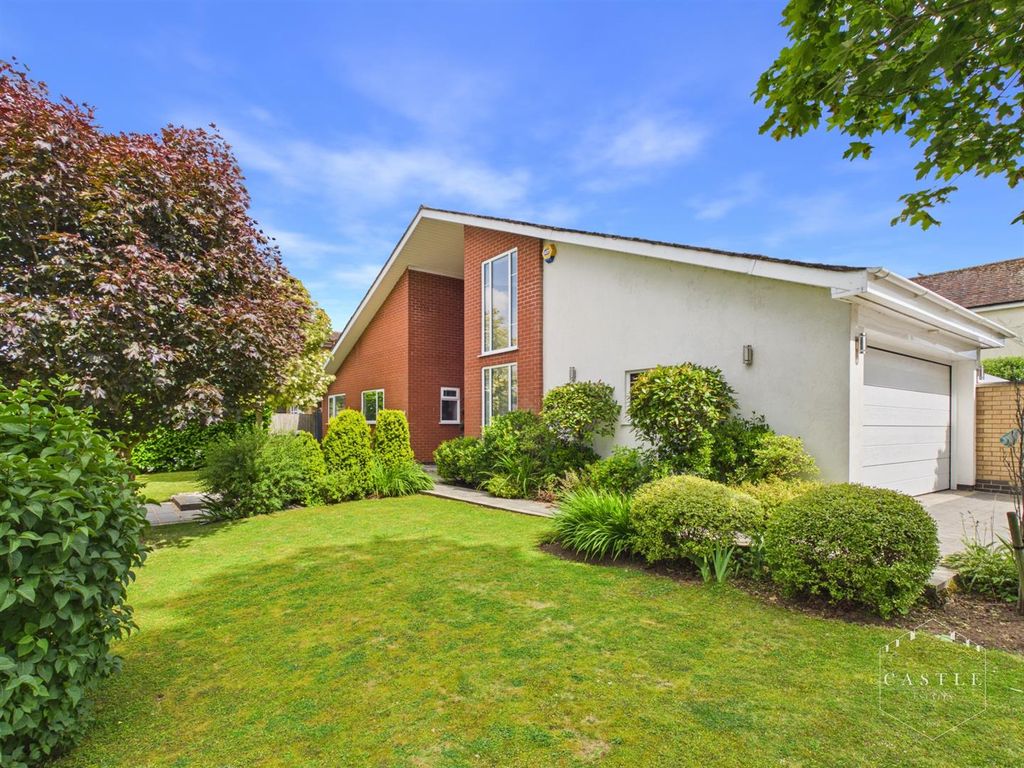 Property photo 1 of 50 Outside