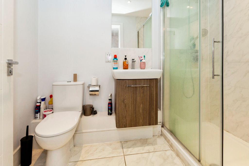 Property photo 3 of 17 Img_1733162_002