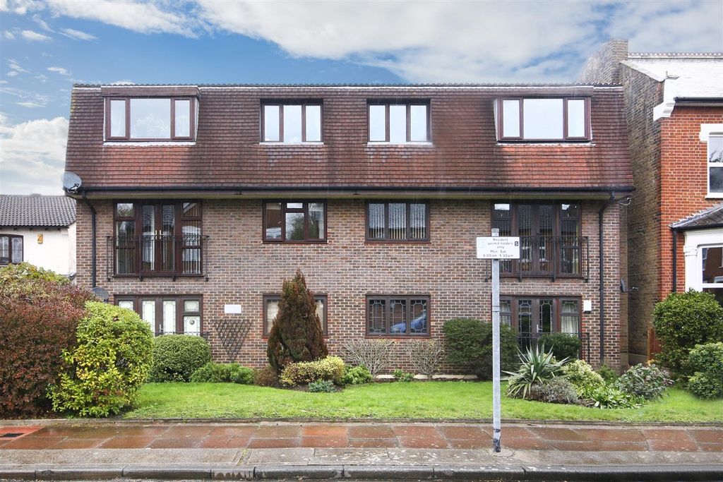 Property photo 1 of 7 4933591