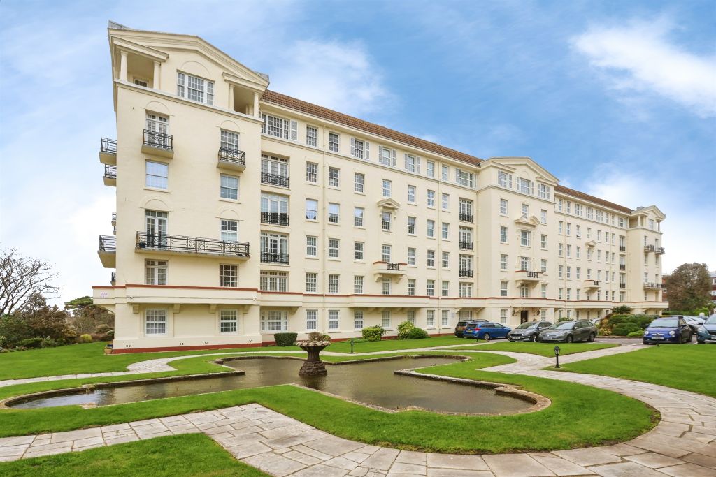 Property photo 2 of 33