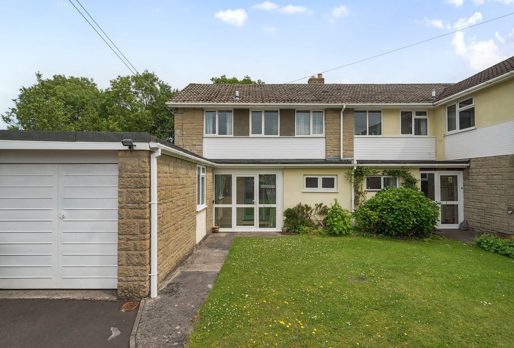 Property photo 1 of 24 1311606-19-684c47...