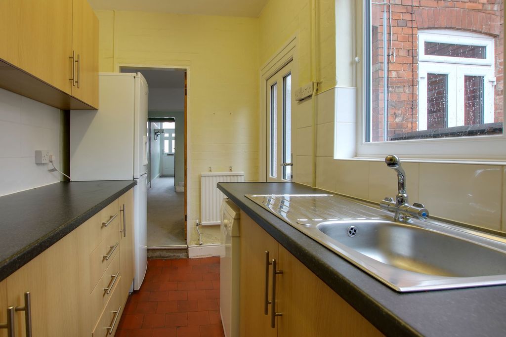 Property photo 3 of 16