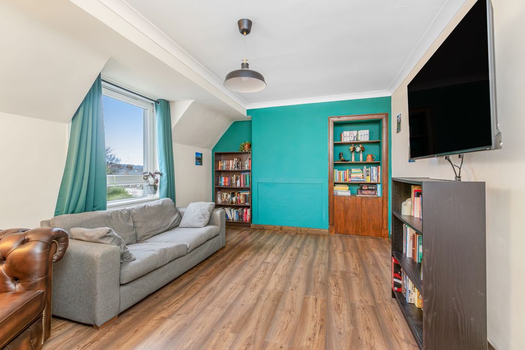 Property photo 2 of 16 Property Image 2