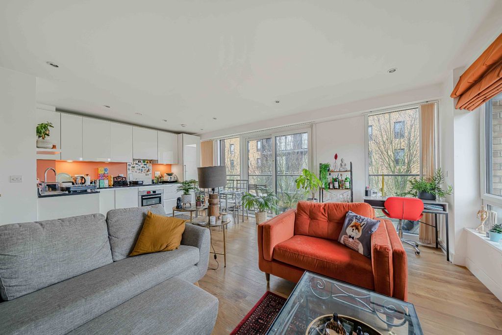 Property photo 3 of 25 Picture No. 03