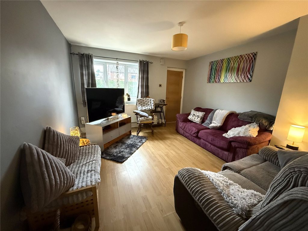 Property photo 2 of 27 Picture No. 66