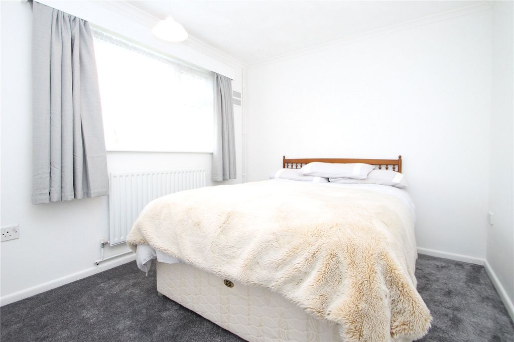 Property photo 3 of 8 Picture No. 02