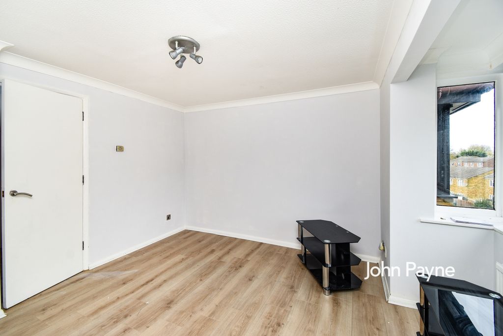 Property photo 2 of 7 Dsc_1980