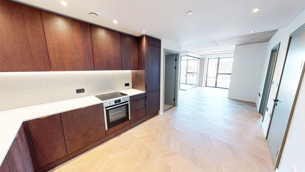 Property photo 2 of 17 Kitchen