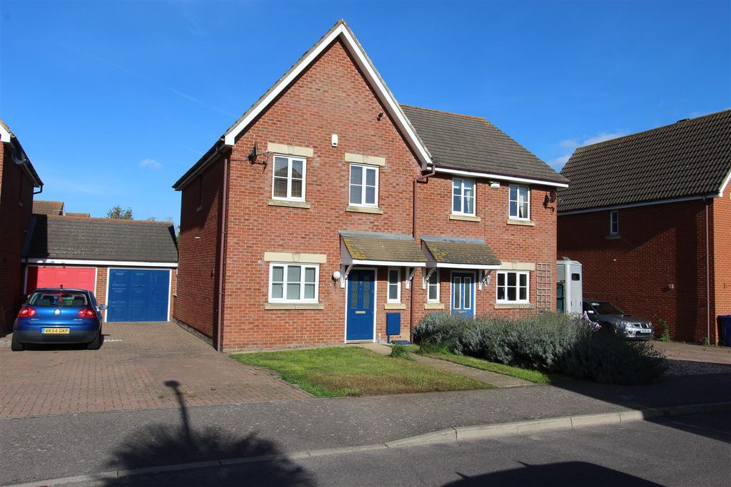 Property photo 1 of 13 Frontage