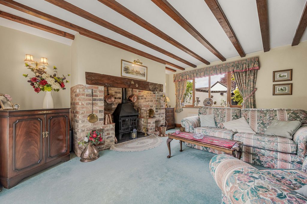 Property photo 3 of 33