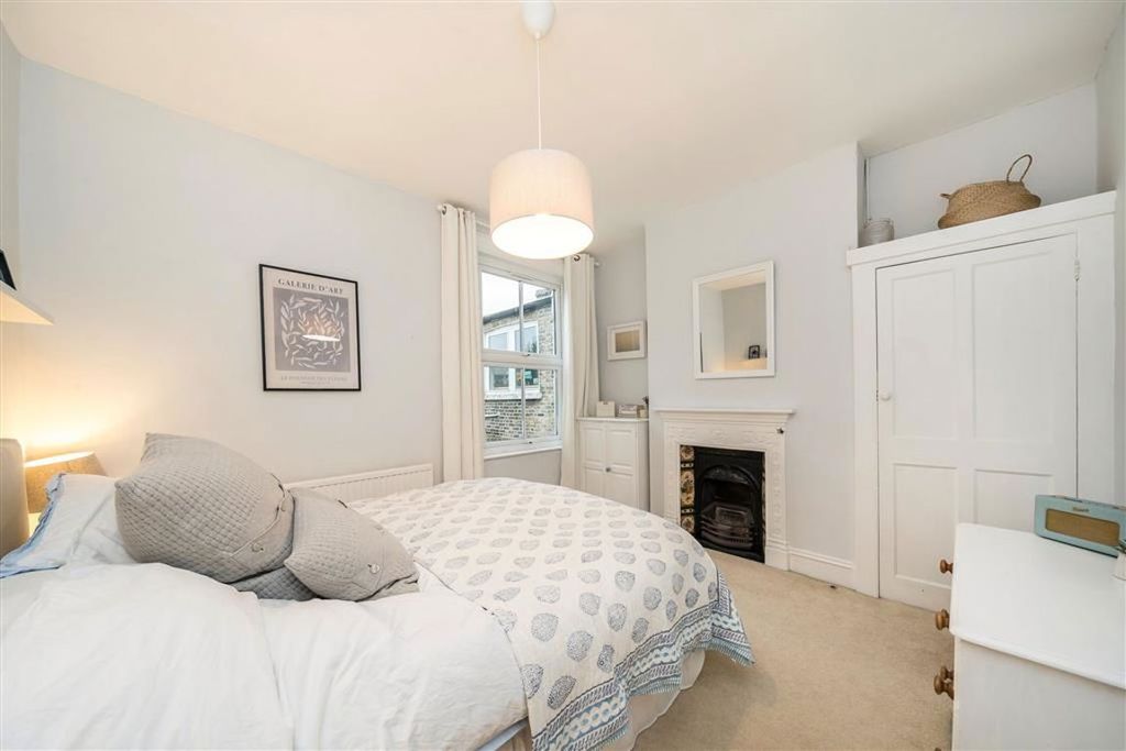 Property photo 3 of 5