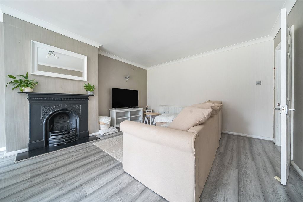 Property photo 3 of 18 Picture No. 04