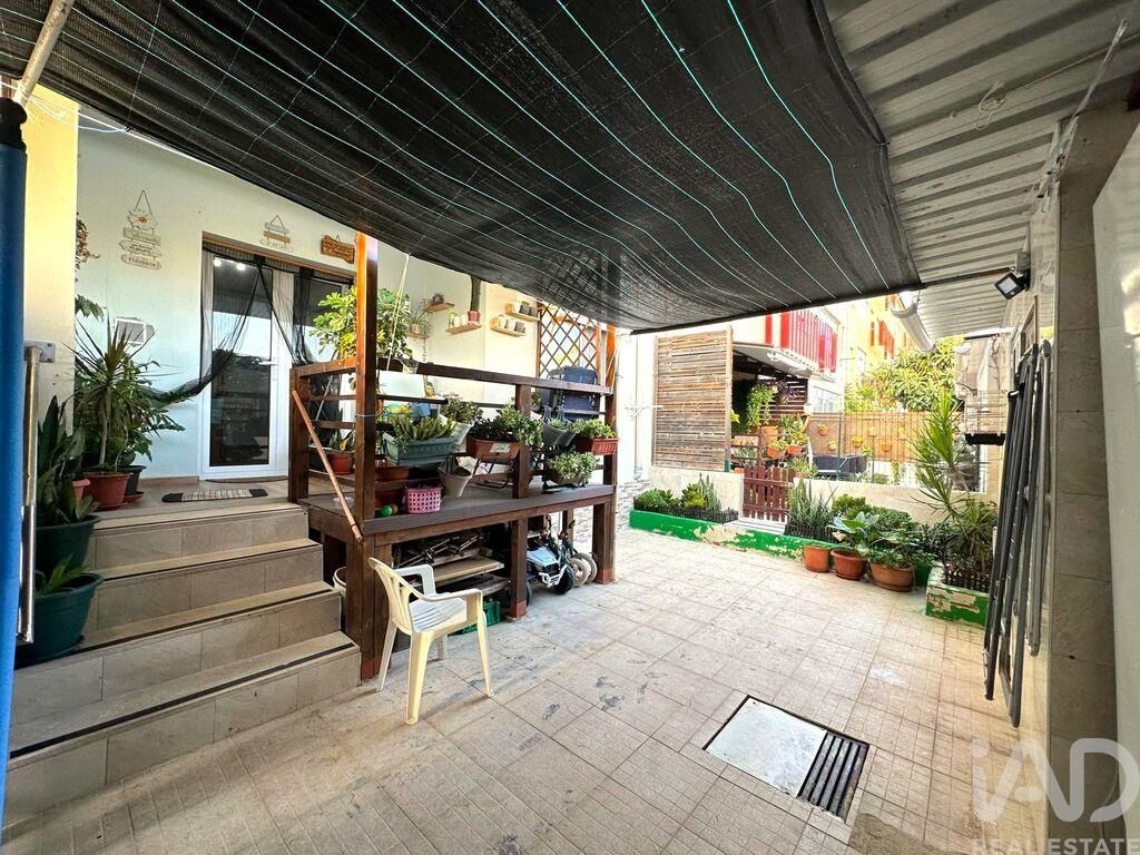 Property photo 3 of 34