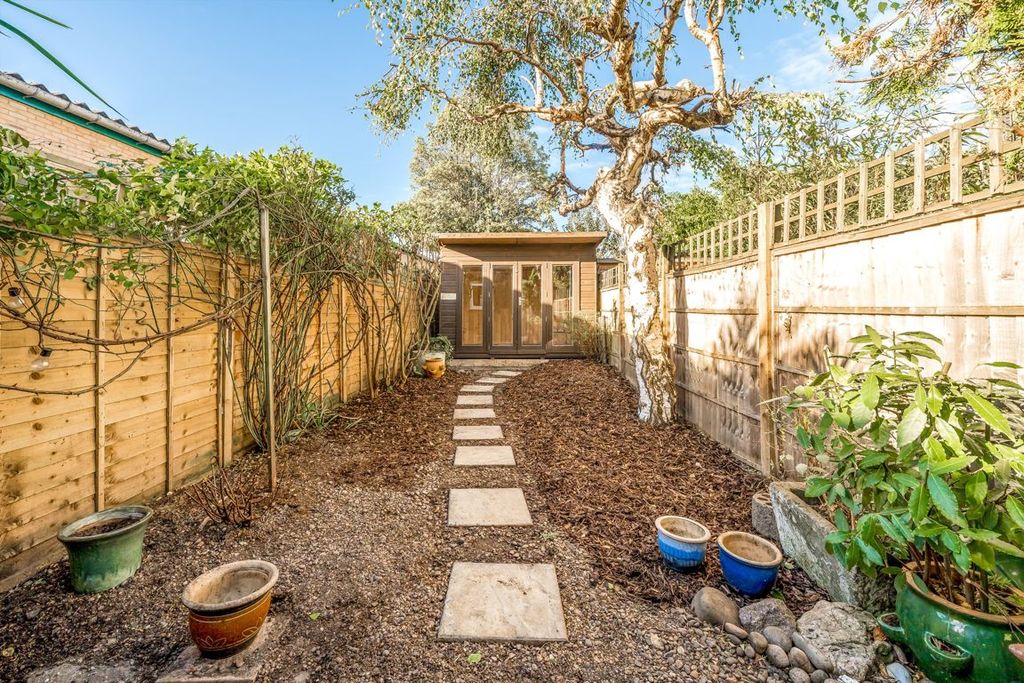 Property photo 2 of 2