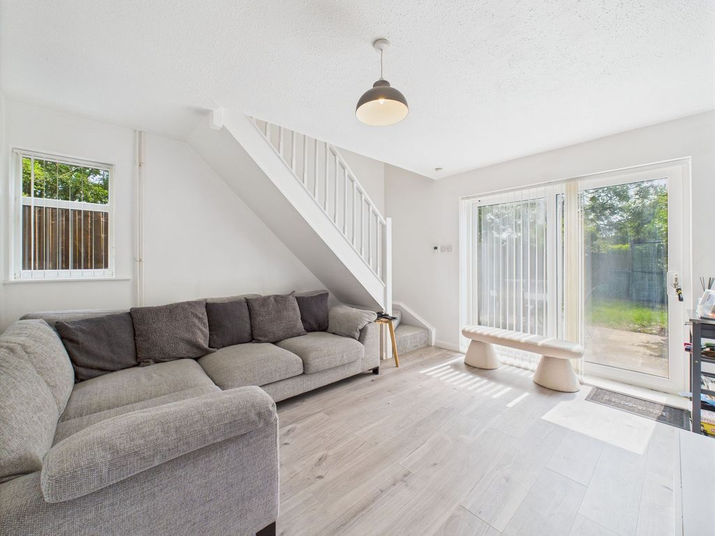 Property photo 3 of 12