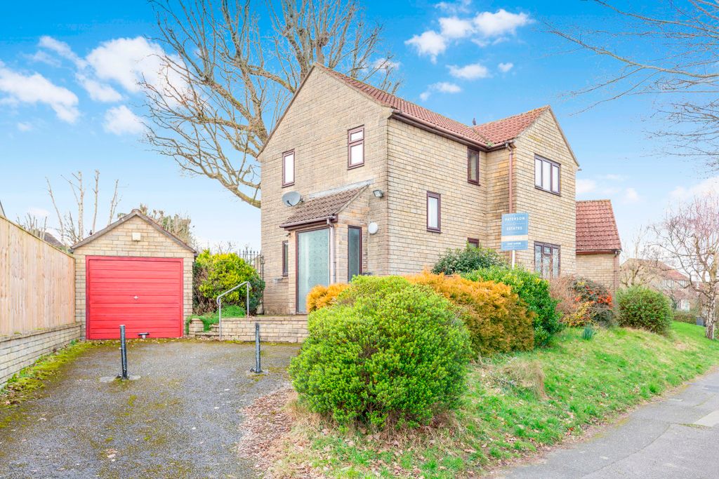 Property photo 1 of 12