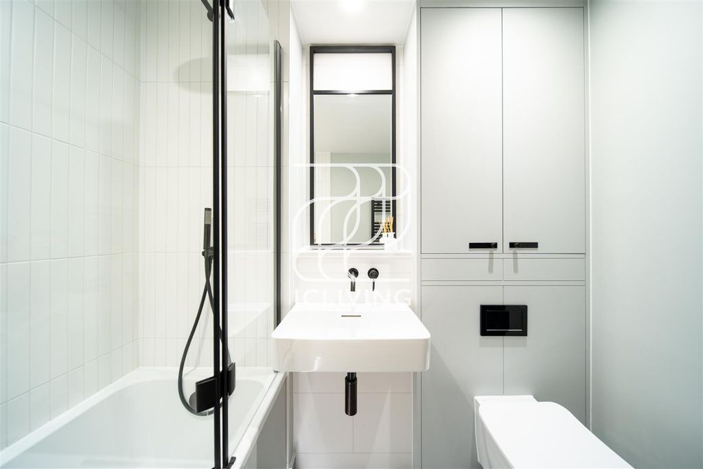 Property photo 2 of 24 Dsc04406.Jpg