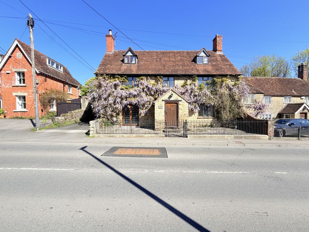 Property photo 1 of 31