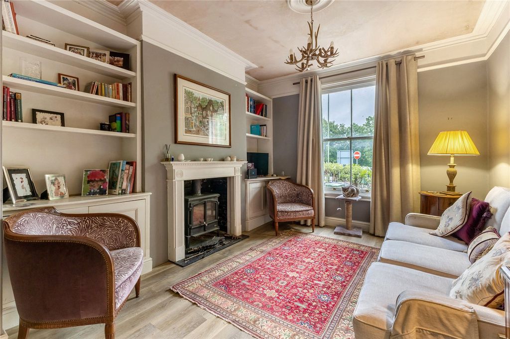 Property photo 2 of 12 Sitting Room